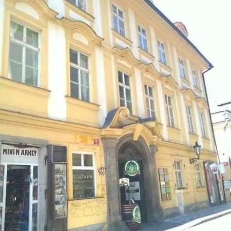 Charles Bridge, Old Town3 Min Walk Private H Accommodatie bij particulieren Praag